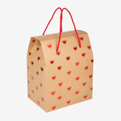 Kırmızı Kalpli Kraft Tasarım Premium Hediye Kutusu